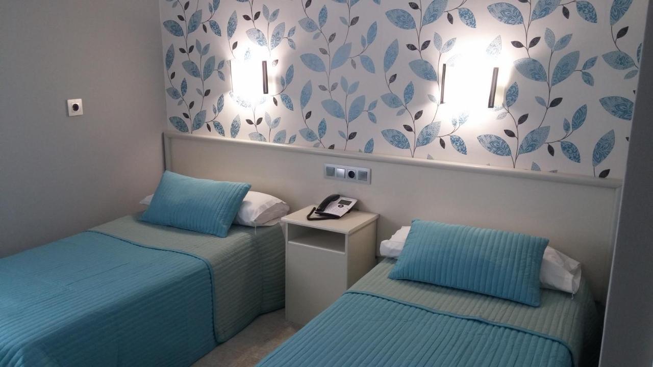 Hostal La Despensa De Extremadura ปลาเซนเซีย ภายนอก รูปภาพ