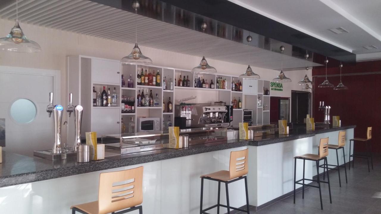 Hostal La Despensa De Extremadura ปลาเซนเซีย ภายนอก รูปภาพ